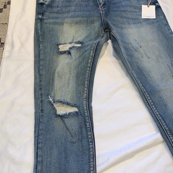BNWT Distressed Maternity Jeans by Pinkblush - Picture 2 of 9